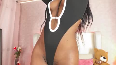 Snapshot of thianalopez chatting on 11-27-25, 11:51 ThianaLopez online show from 11-27-25, 11:51