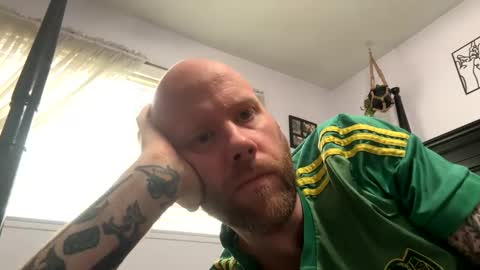 Snapshot of thickcockcali chatting on 01-03-25, 09:15 CaliLove916 online show from 01-03-25, 09:15