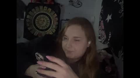 Ariel online show from 01-17-25, 05:32