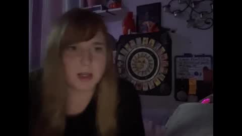 Ariel online show from 02-03-25, 01:09