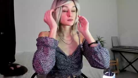 thief_of_hearts_ online show from 12-05-25, 01:36