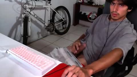 Snapshot of thieves_us chatting on 09-18-25, 04:03 thieves_us online show from 09-18-25, 04:03