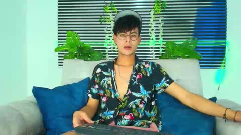 Snapshot of thiiagosaeenz chatting on 02-05-26, 03:11 Thiago Saenzz online show from 02-05-26, 03:11