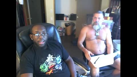 ThiqqMasq online show from 10-18-25, 09:48