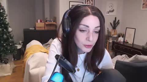 Snapshot of thirstypickle chatting on 01-02-25, 06:45 Sarra Rhies online show from 01-02-25, 06:45