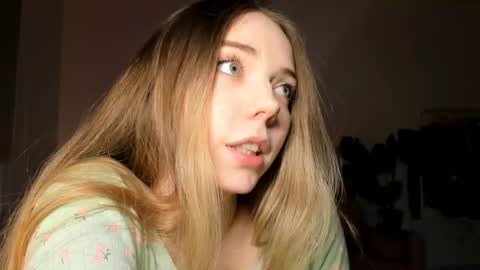 Amelia  shows on mondays fridays and sundays  if anything changes im giving updates on my fansly  online show from 02-28-25, 07:35