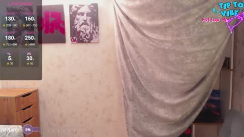 Snapshot of thomas_blackfield chatting on 02-04-25, 11:38 Thomas online show from 02-04-25, 11:38