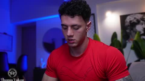 Thomas Falcon online show from 01-12-25, 02:03