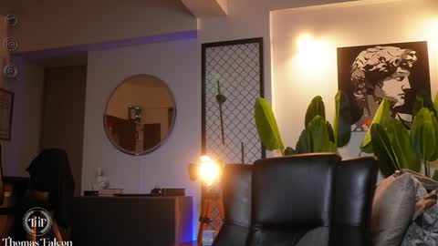 Thomas Falcon online show from 01-23-25, 01:30