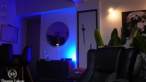 Thomas Falcon online show from 01-24-25, 04:16