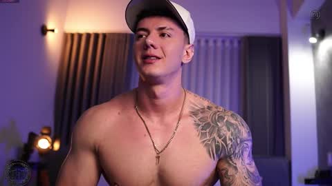 Thomas Falcon online show from 09-26-25, 02:04