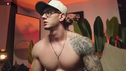 Snapshot of thomas_falcon1 chatting on 01-15-26, 03:44 Thomas Falcon online show from 01-15-26, 03:44