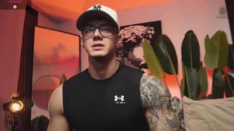 Snapshot of thomas_falcon1 chatting on 01-16-26, 02:26 Thomas Falcon online show from 01-16-26, 02:26