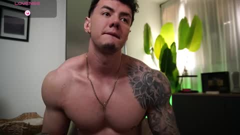 Snapshot of thomas_falcon1 chatting on 03-01-26, 09:28 Thomas Falcon online show from 03-01-26, 09:28