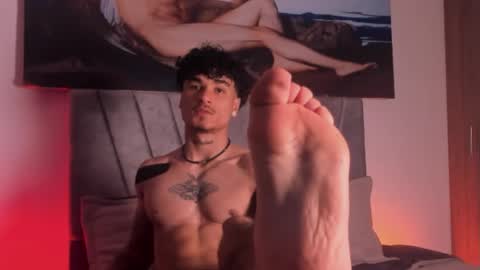 Thomas 3  JUST STAY AND BE MY LAST LOVE online show from 11-28-25, 02:25