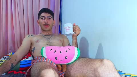 Snapshot of thomas_ks11 chatting on 02-25-25, 12:55 thomas_ks11 online show from 02-25-25, 12:55