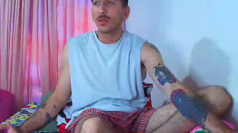 Snapshot of thomas_ks11 chatting on 02-25-25, 04:00 thomas_ks11 online show from 02-25-25, 04:00