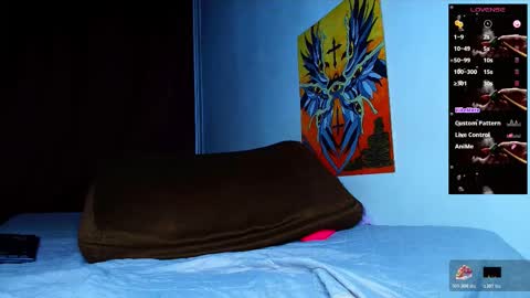 Snapshot of thomas_ks11 chatting on 11-08-25, 01:17 thomas_ks11 online show from 11-08-25, 01:17