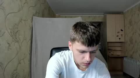 Tomas online show from 10-19-25, 02:07