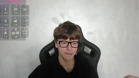 Snapshot of thomas_shelbivip chatting on 06-20-26, 09:23 Tomas online show from 06-20-26, 09:23