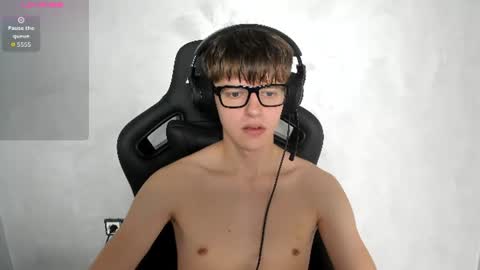 Snapshot of thomas_shelbivip chatting on 07-21-26, 03:14 Tomas online show from 07-21-26, 03:14