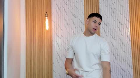 Thomas online show from 11-25-25, 11:32