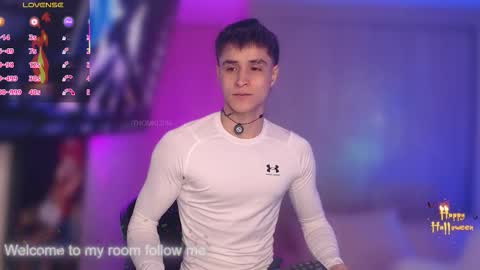 Thom Klein online show from 10-25-25, 10:12