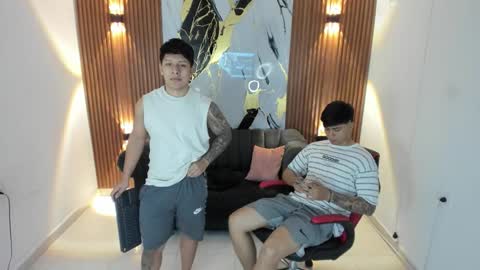 thomson_hot01 online show from 10-05-25, 05:06