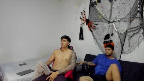 thomson_hot01 online show from 10-19-25, 05:08