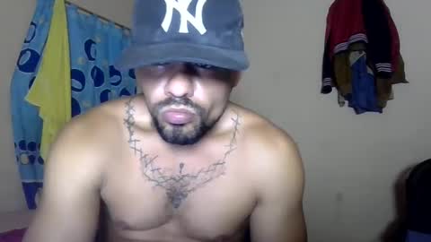 Snapshot of thonybeiio chatting on 09-16-25, 01:39 thonybeiio online show from 09-16-25, 01:39