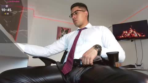 Snapshot of thonydupont chatting on 02-12-26, 11:55 thonydupont online show from 02-12-26, 11:55