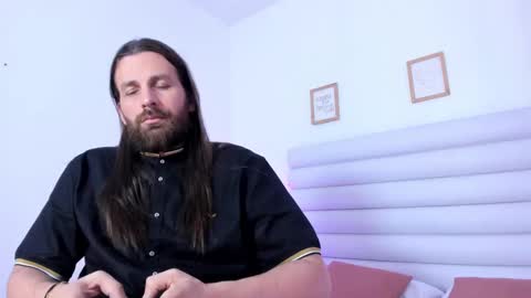 Snapshot of thor_colombia chatting on 01-01-25, 07:30 THE CAPTAIN online show from 01-01-25, 07:30