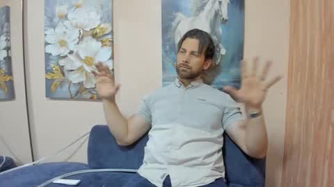 Snapshot of thor_colombia chatting on 10-27-25, 04:16 THE CAPTAIN online show from 10-27-25, 04:16