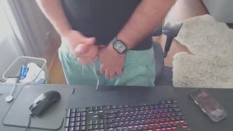 Snapshot of thrilling778 chatting on 09-30-25, 02:05 thrilling778 online show from 09-30-25, 02:05