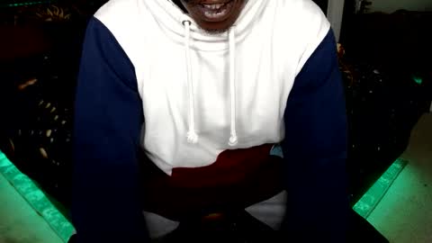 Opulent Kingdom online show from 09-30-25, 02:49