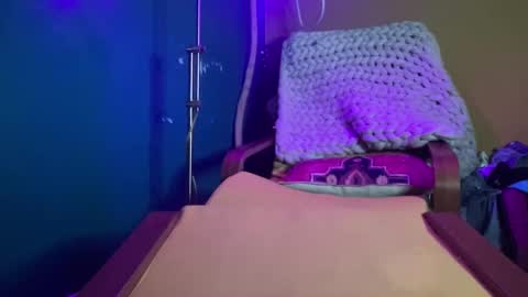 throat goat online show from 12-17-24, 01:50