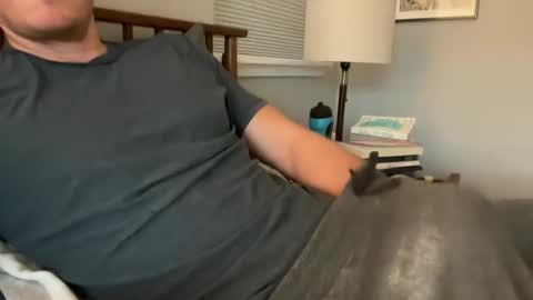 Snapshot of throbbinhood480 chatting on 10-28-25, 02:20 Throbbinhood online show from 10-28-25, 02:20