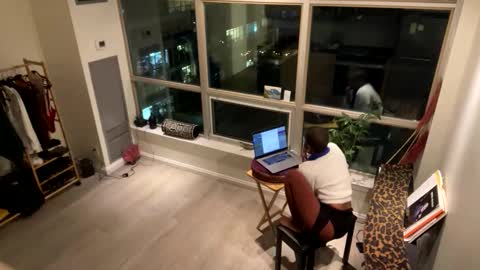 tia_fox online show from 10-23-25, 11:03