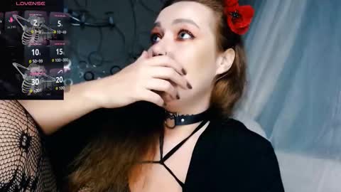 tiameow online show from 10-30-25, 08:09