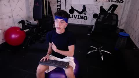 Tiam Muller online show from 10-13-25, 03:28