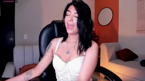 Tianna Rosi online show from 10-12-25, 05:06