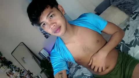 Snapshot of tiara_perezx chatting on 02-02-25, 02:59 Sam online show from 02-02-25, 02:59