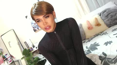 Snapshot of tiara_perezx chatting on 02-08-25, 07:48 Sam online show from 02-08-25, 07:48