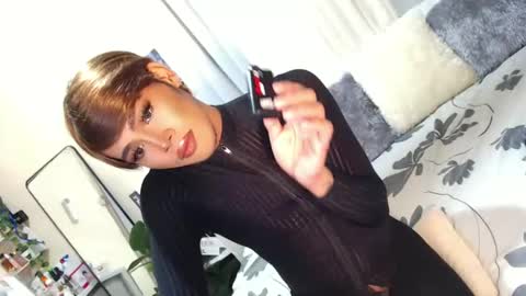 Snapshot of tiara_perezx chatting on 02-12-25, 03:40 Sam online show from 02-12-25, 03:40