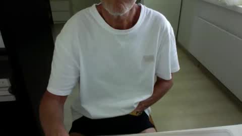 tiburzio online show from 09-16-25, 01:45