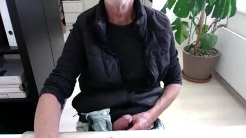 tiburzio online show from 10-13-25, 12:16