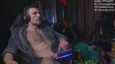 Snapshot of tickle_my_pickle07 chatting on 02-10-25, 09:36 tickle_my_pickle07 online show from 02-10-25, 09:36