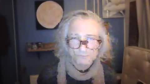 tiddles12345 online show from 10-28-25, 09:39