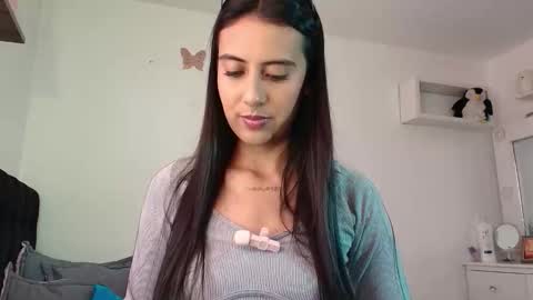 Snapshot of tif_queen chatting on 09-09-25, 04:17 Tif online show from 09-09-25, 04:17