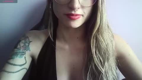 Tifanny online show from 09-10-25, 09:15